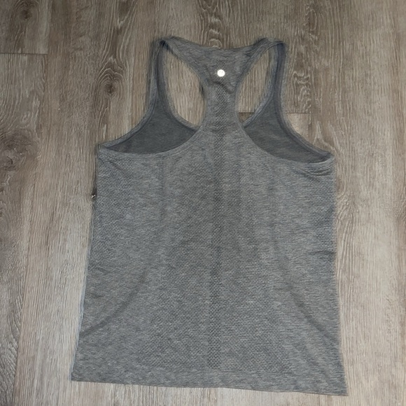 Lululemon Swiftly Tech Racerback Tank Top Gray Sleeveless Seamless Size 6 Small - Picture 7 of 7